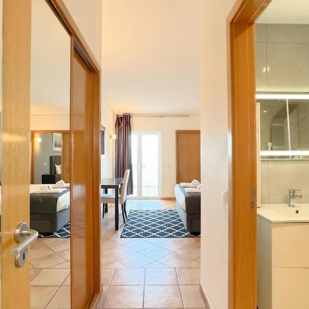 With Pool, Gym, And Games #1961 Apartament *