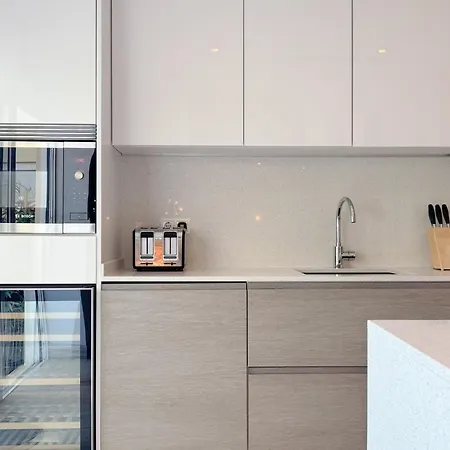 With Pool, Gym, And Games #1961 Apartman Lagos
