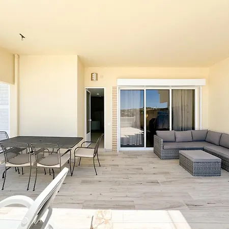 With Pool, Gym, And Games #1961 Apartamento